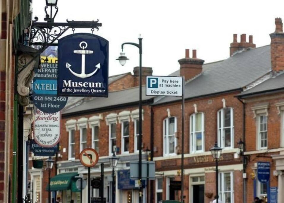Stylish Jewellery Quarter Apartment Sleeps 4 Birmingham Esterno foto